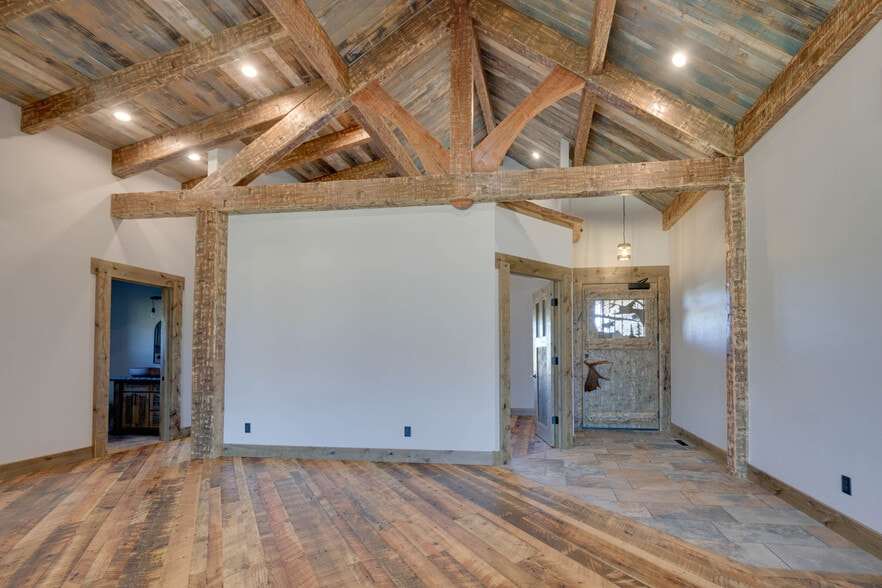 Building Photo - 5289 Gabriels Wy