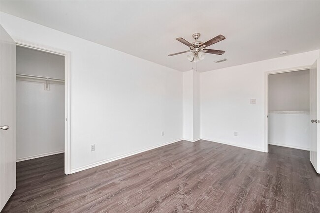 Building Photo - 508 Birch Cluster Ct