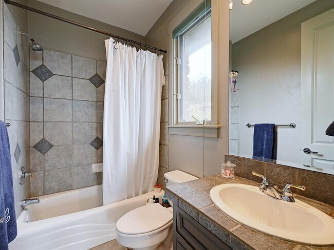 Building Photo - 2300 Barton Creek Blvd