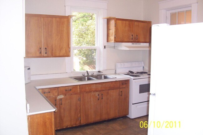 Building Photo - 463 14th St NW