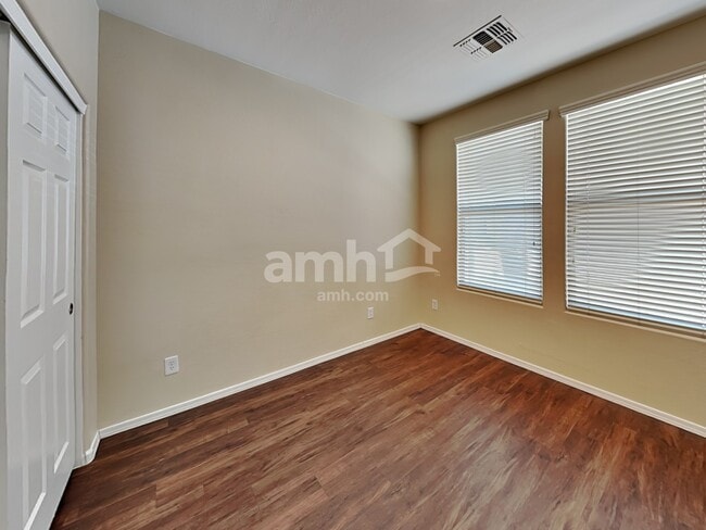 Building Photo - 10297 W Los Gatos Dr