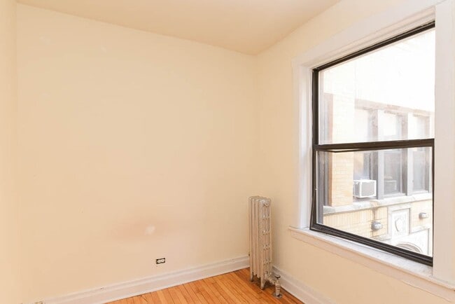 Building Photo - 1532 N Kedzie Ave