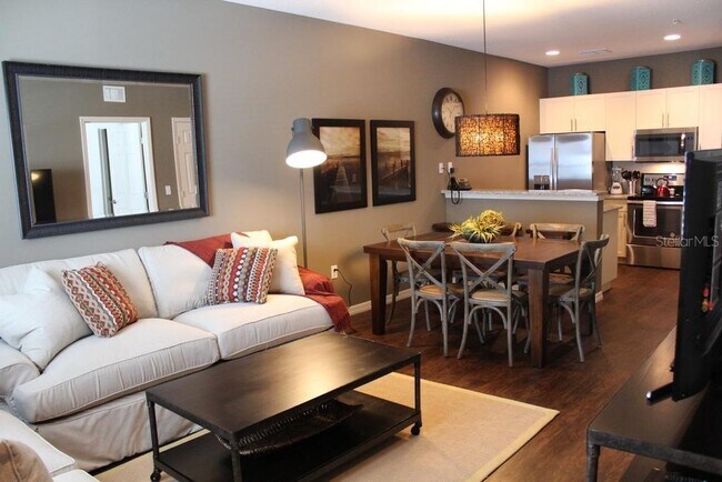 Building Photo - 3207 Oyster Ln