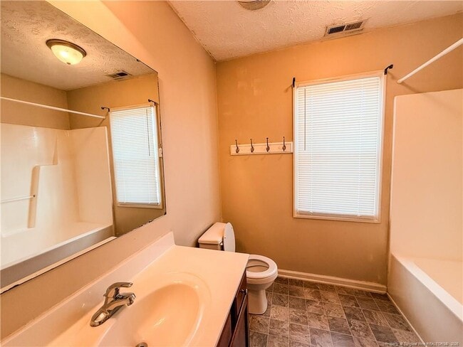Building Photo - 4413 Scenic Pines Dr