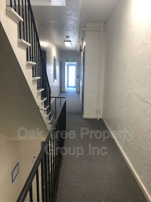 Building Photo - 1521 3rd Ave