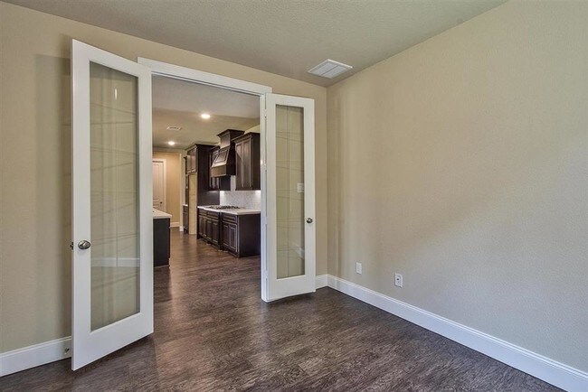 Building Photo - 21203 Bradford Grove Dr