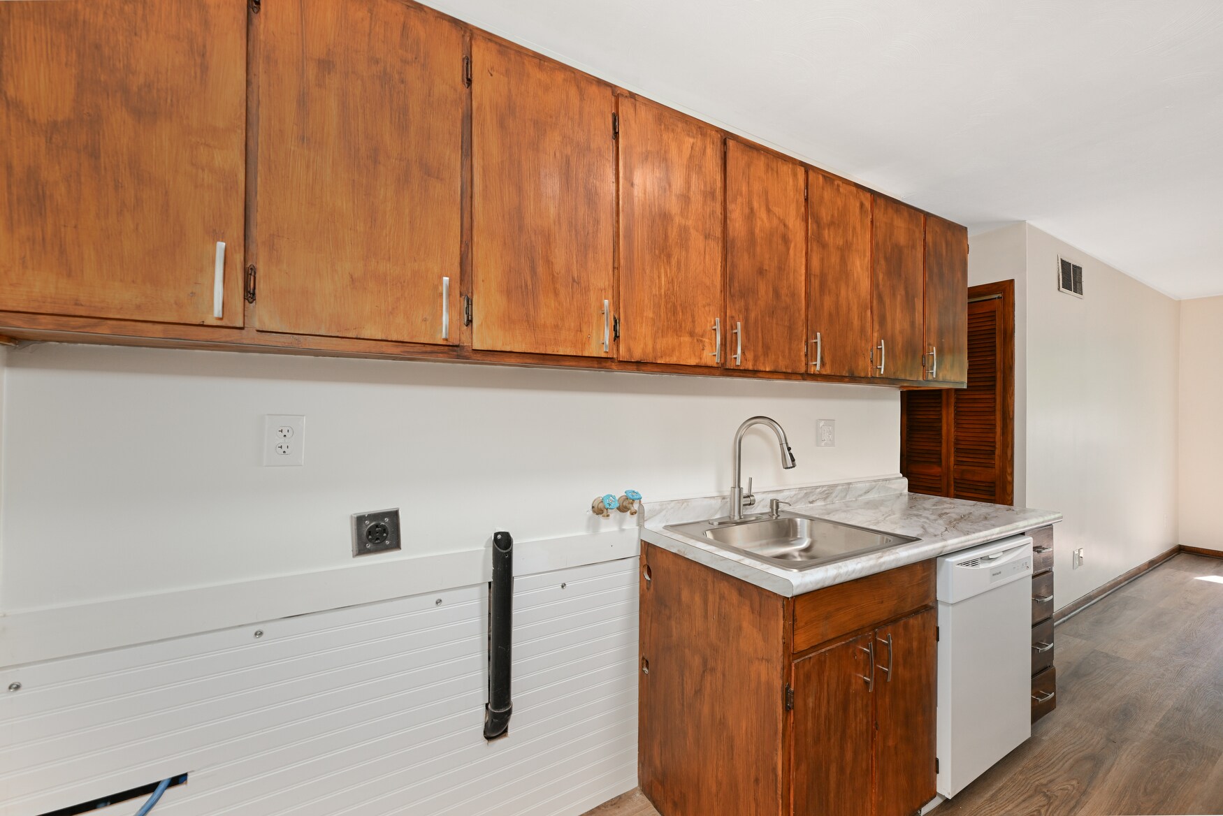 Building Photo - 3287 Delray Ave NW
