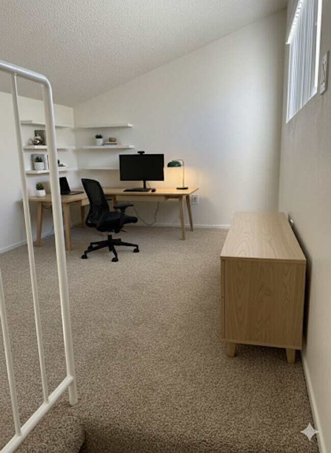 Building Photo - 16621 Dolores Ln