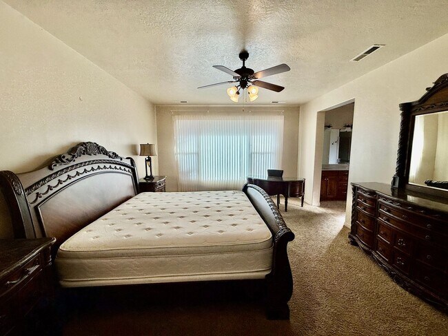 Building Photo - Lovely FURNISHED Three Bedroom Home in Ivins