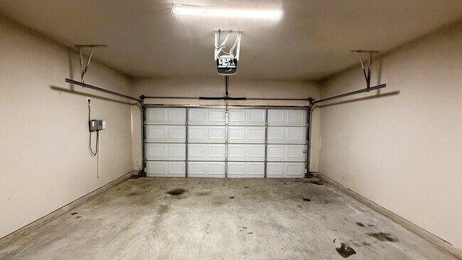 Building Photo - 507 Mesa Ridge Ct