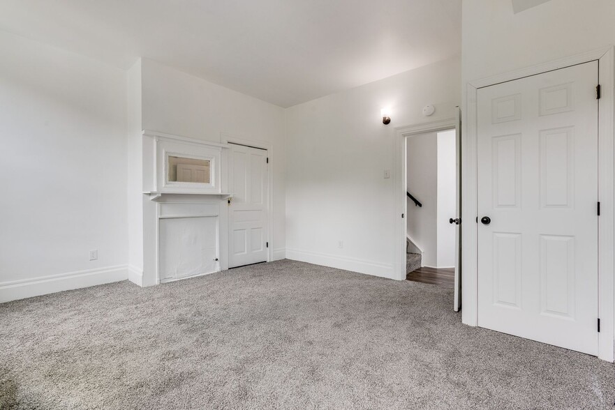 Building Photo - 2637 S 18th St
