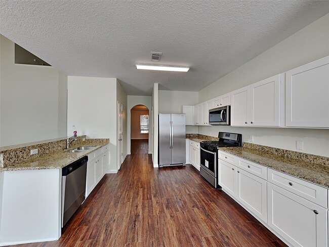 Building Photo - 38215 E Sulphur Creek Dr