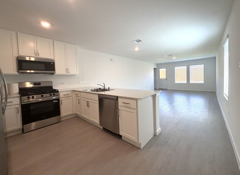 Building Photo - 2553 Guineas Ln