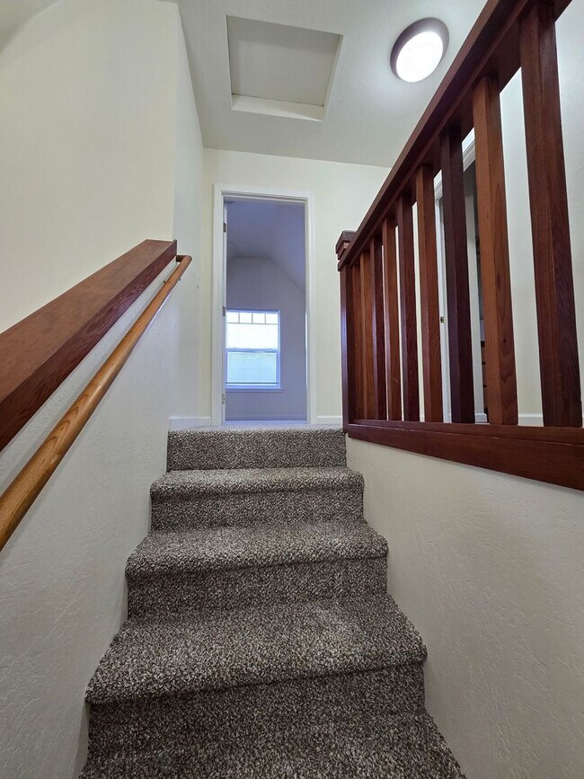 Building Photo - 2970 Janes Creek Dr
