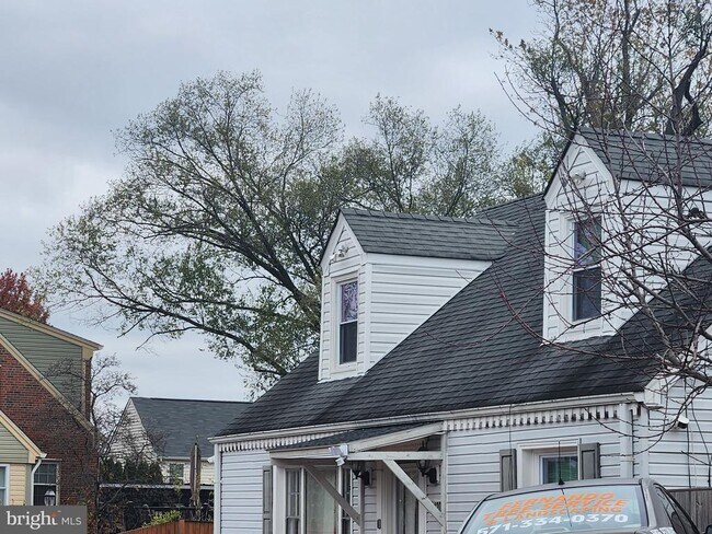 Building Photo - 3420 Sunny View Dr