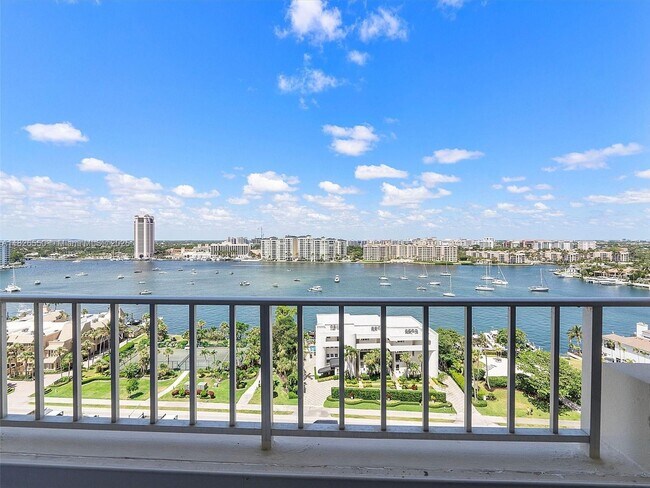 Building Photo - 550 S Ocean Blvd