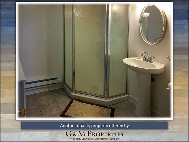 Building Photo - 4-Bedroom Single-Family - Walk to Strong/UofR!