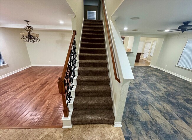 Building Photo - 9327 Purston Ct