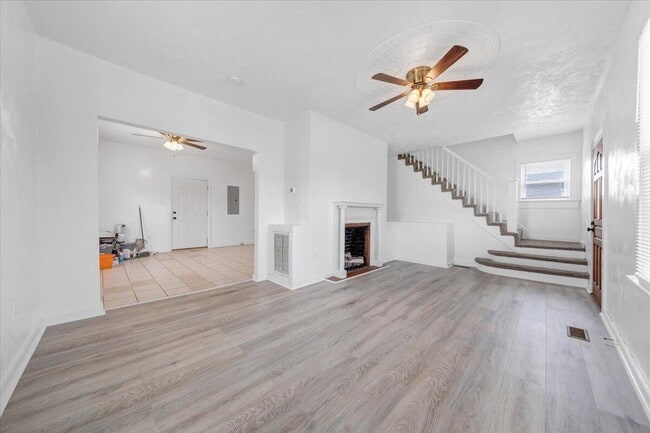 Building Photo - 1202 Rugby Blvd NW