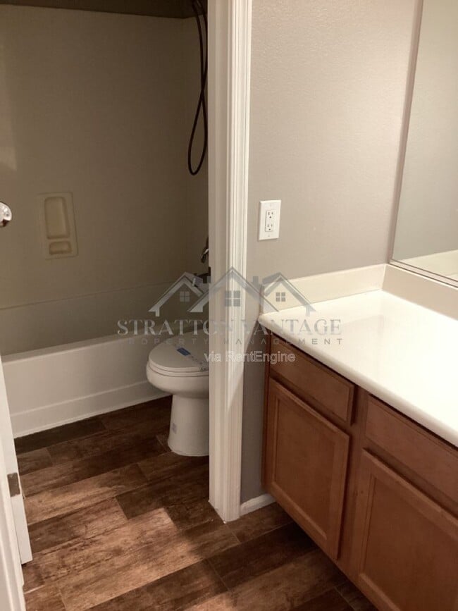 Building Photo - 22427 N Van Loo Dr