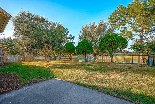 Building Photo - 11210 Hundred Bridge Ln