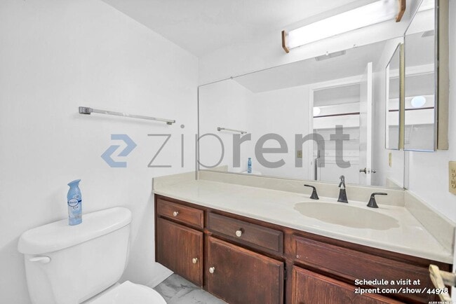 Building Photo - 23414 Amberwick Pl