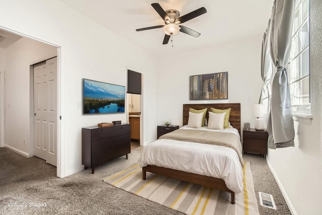 Building Photo - Modern 2-Bed Townhouse with Private En-Suites, Parking for 3 Cars  & Community Amenities