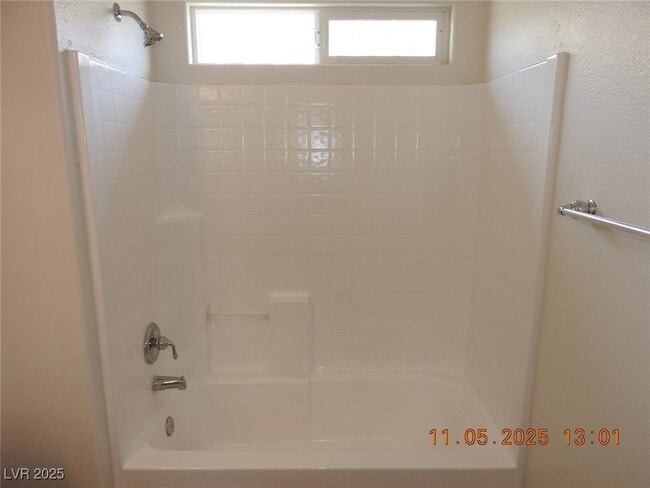 Building Photo - 240 Rustic Club Way