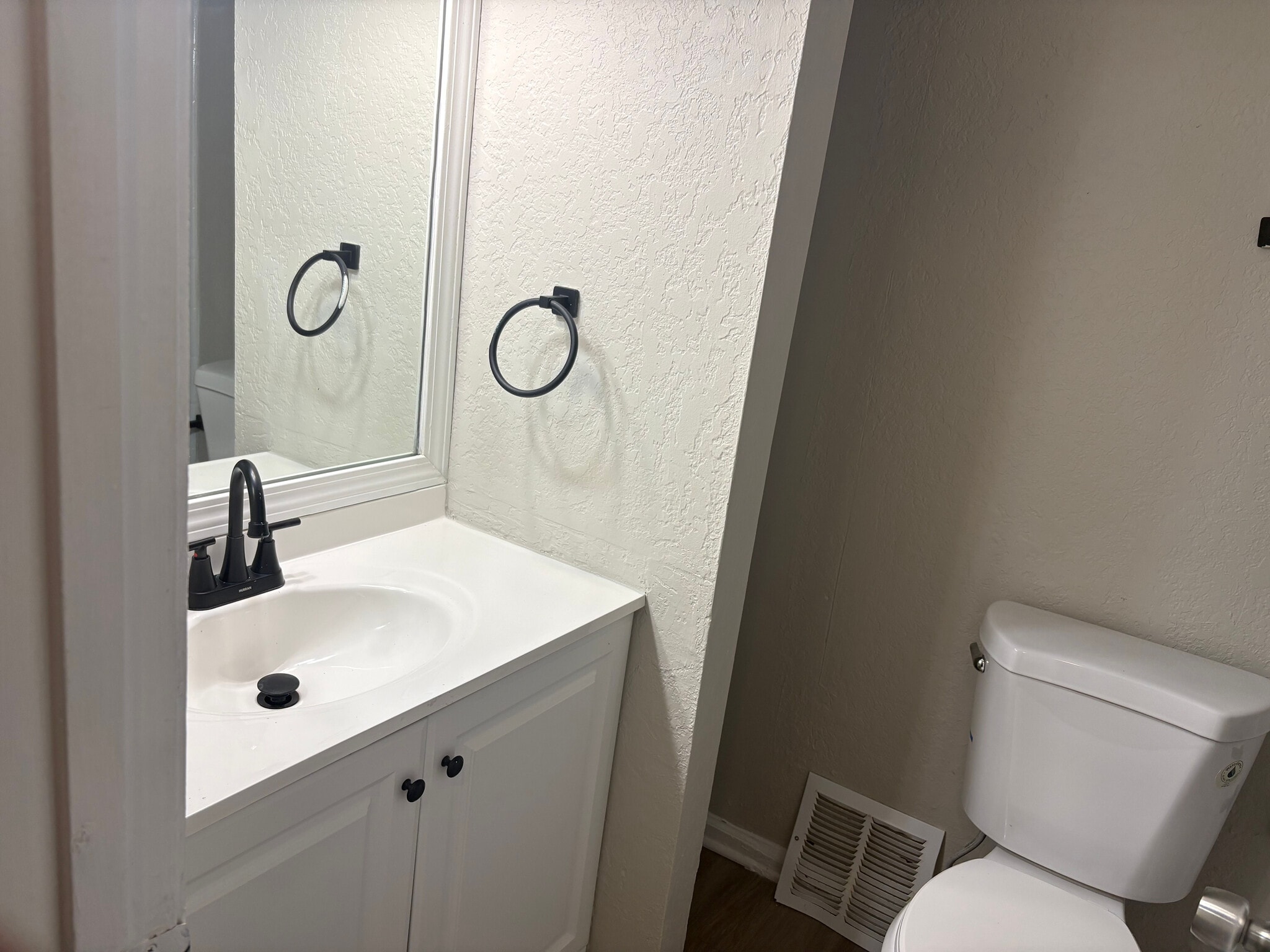 Building Photo - Room in Townhome on Winterbrook Ct NW