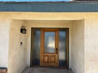 Building Photo - Rosedale House - Move In Ready