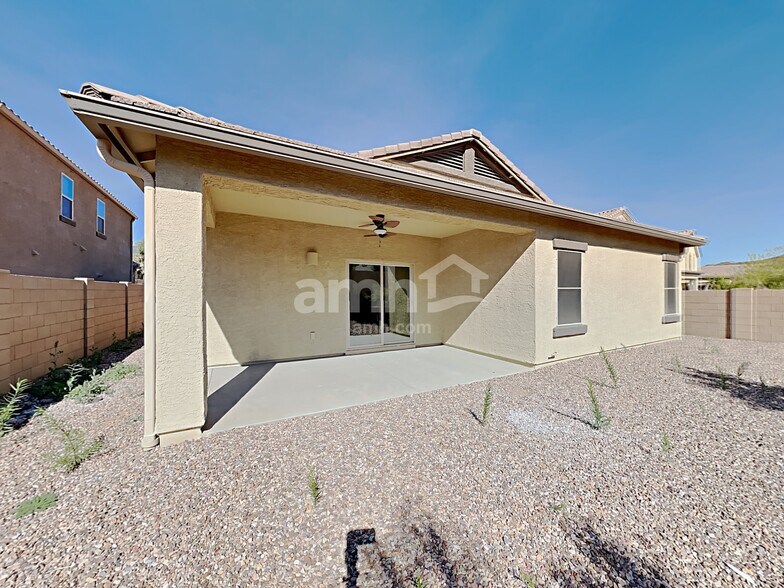 Building Photo - 9081 Blue Saguaro St