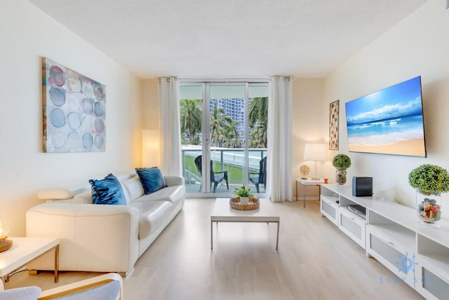 Building Photo - 3901 S Ocean Dr