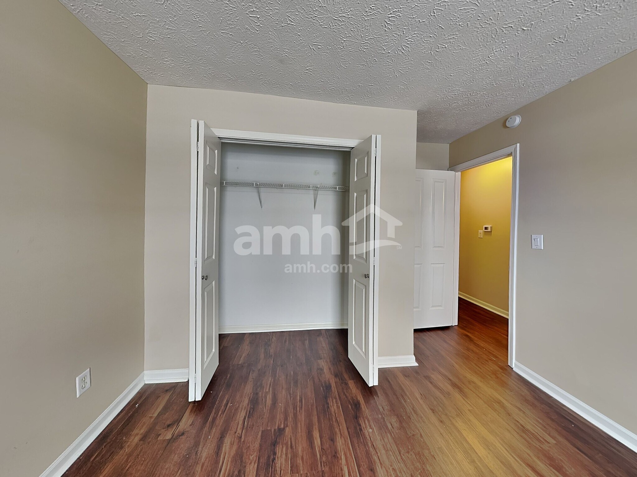 Building Photo - 6002 Candlewick Dr