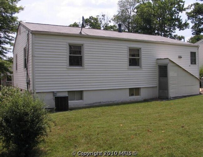 Building Photo - 8802 36th Ave