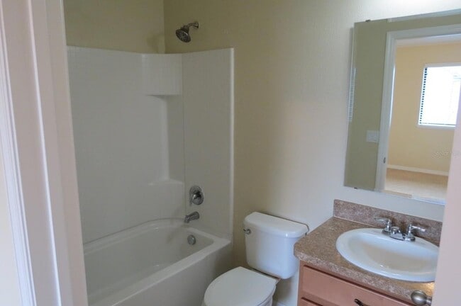 Building Photo - 5431 Windsor Lake Cir