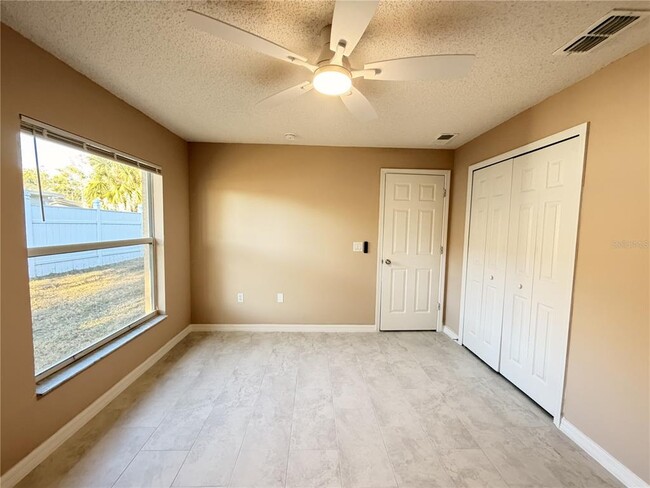 Building Photo - 4 Wheeldon Ln