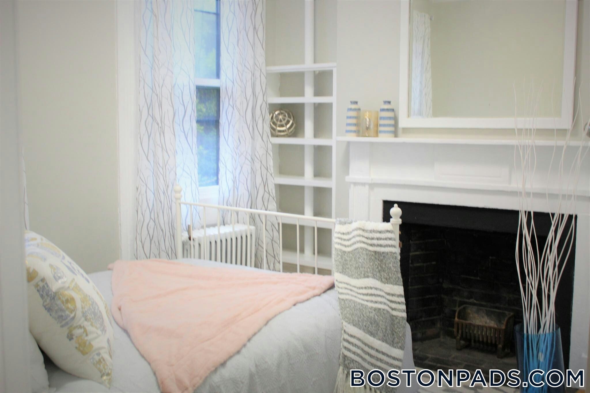 Building Photo - 3 Champney Pl