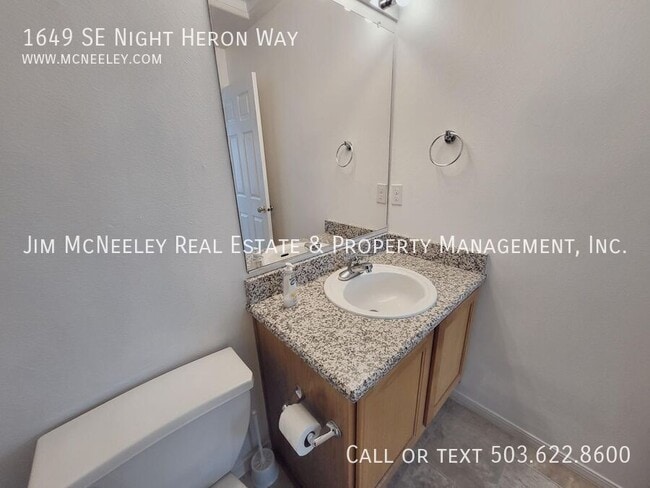Building Photo - 1649 SE Night Heron Way