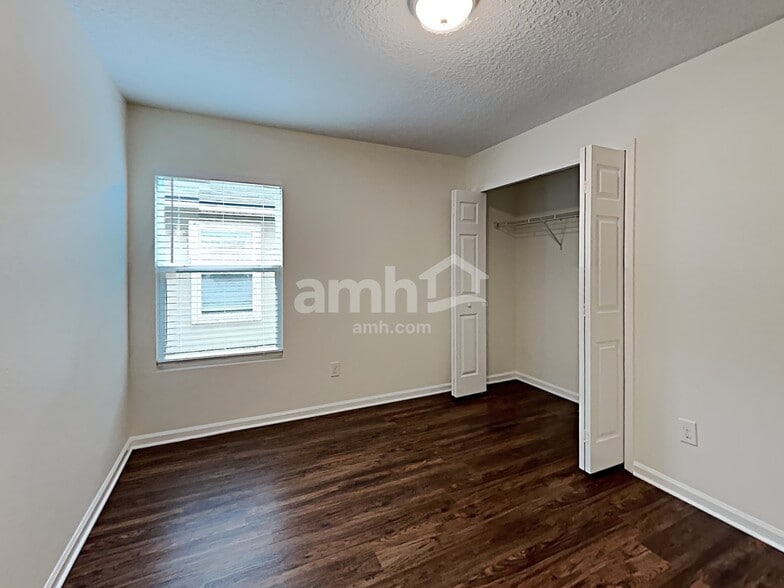 Building Photo - 96405 Commodore Point Dr