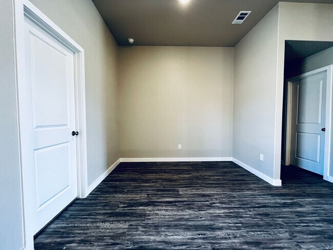 Building Photo - JULY PRE-LEASE! 3/2/2 Harvest Subdivision in Wolfforth