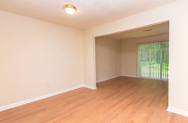 Building Photo - Clarkston Townhomes