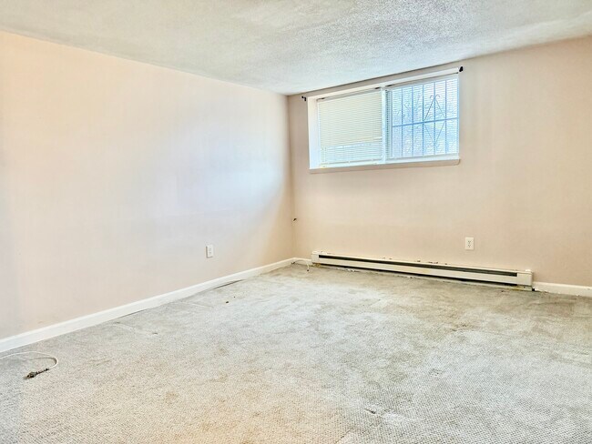 Building Photo - 770 Cummins Hwy