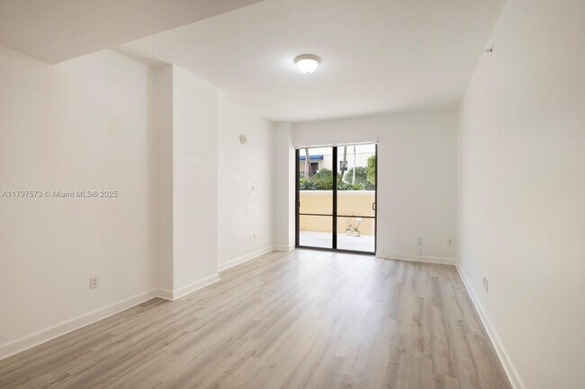 Building Photo - 8395 SW 73rd Ave