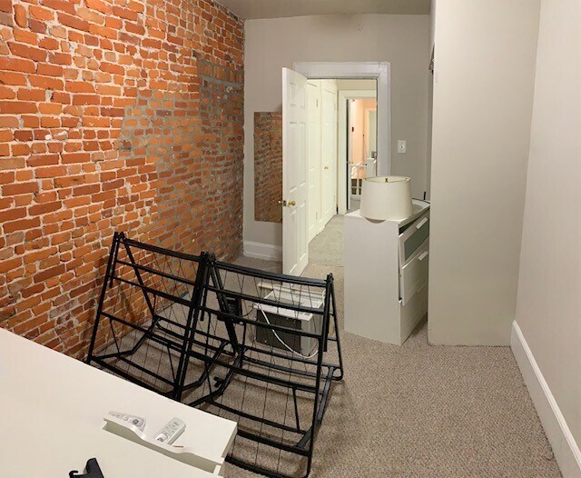 Building Photo - 4014 Spruce St