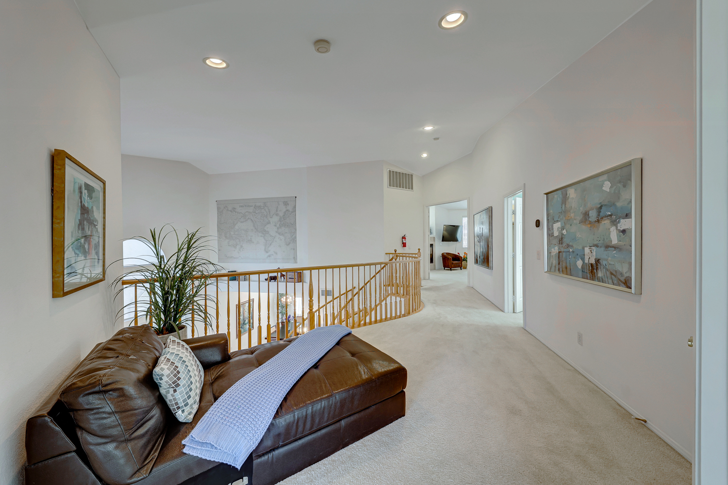 Upstairs Walkway - 8917 Canyon Springs Dr