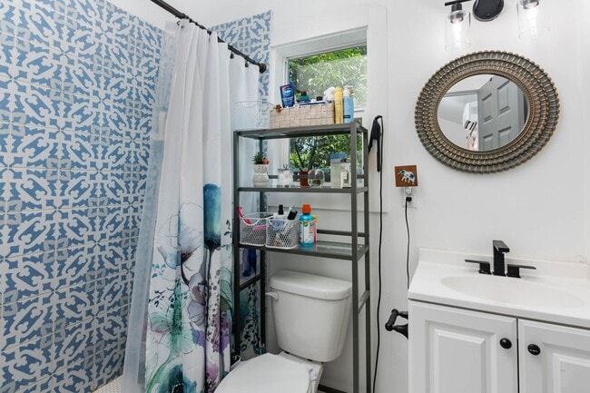 Building Photo - Home for Rent