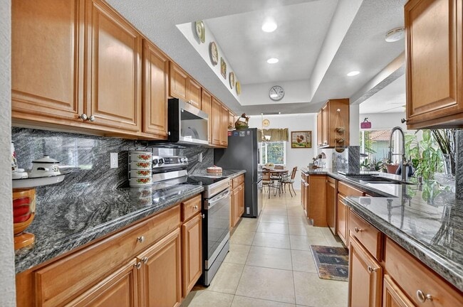 Building Photo - 328 NW 42nd St