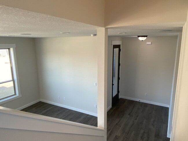 Building Photo - 112 Southshore Ave
