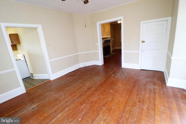 Building Photo - 2025 Upland Way