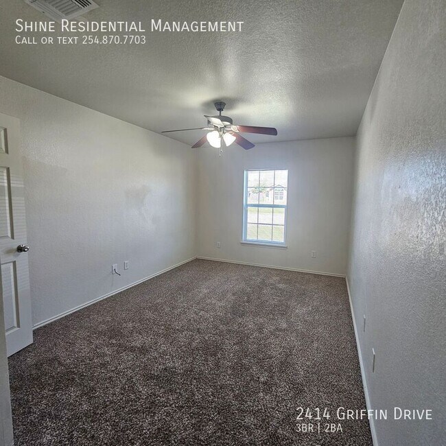 Building Photo - 2414 Griffin Dr